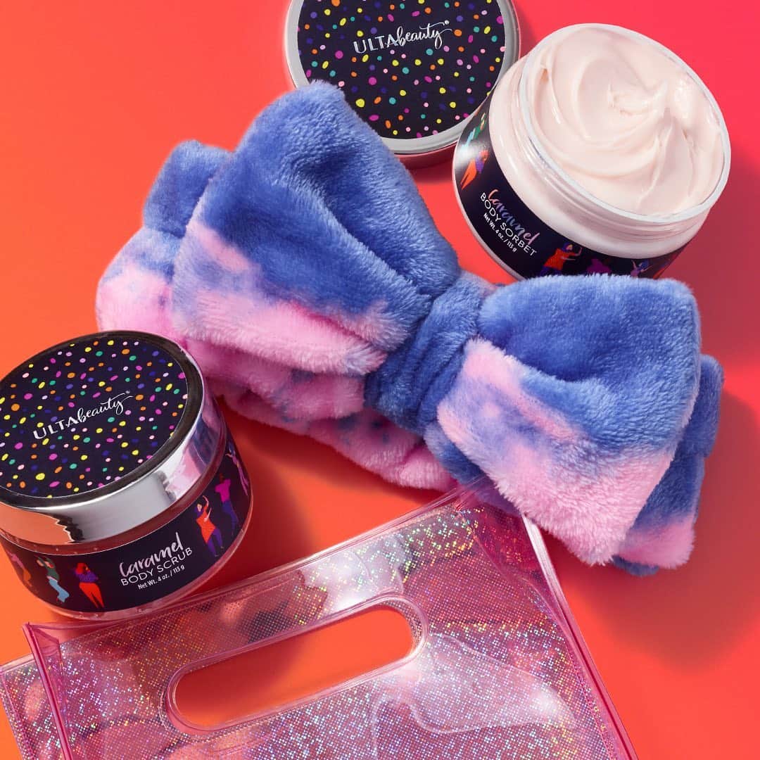 ULTA Beautyのインスタグラム：「Drumroll please. @essence and Ulta Beauty are back with year two of Girls United: Beautiful Possibilities—a special mentoring initiative that empowers six teens to break into the beauty biz. Shower these amazing ladies with your love and support by shopping their so cute bath kit. 🛀💜 @essencegu_ #ultabeauty #BeautifulPossibilities #EssenceGirlsUnited」