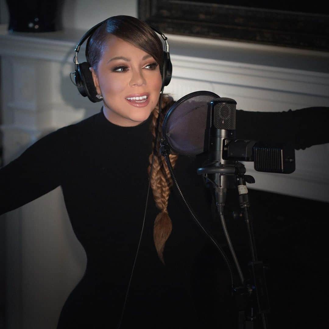 マライア・キャリーのインスタグラム：「The 7 minute extended version of "We Belong Together" is available everywhere now! I hope you enjoy our lil' impromptu late night session 😇😘🎙️🦋🎹 And to the #Lambily... thank you so much for the incredible feedback. You're giving me life as always !!!!! I'm so glad we are experiencing this new musical moment together with the extended version of WBT! You have no idea how grateful I am for you! You INSPIRE me (word O the week/month LOL) I love you ❤️」