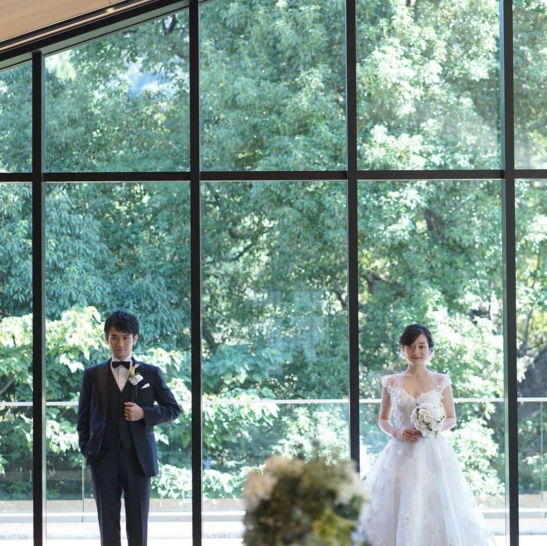 KOTOWA京都八坂さんのインスタグラム写真 - (KOTOWA京都八坂Instagram)「. #kotowawedding  大切な思い出を創るこの場所で 思い出に残るお写真も  ---------------------------------﻿ ﻿ ◆フェアのご予約はInstagramのトップからチェック✔︎ ﻿ @kotowakyotoyasaka﻿ ﻿ 《キャストイチ押しフェア》﻿ 公式HP▶︎2月20日(土) 【月1開催＊2万円相当コース試食】10大特典★白亜のチャペル﻿ ﻿ ◆1月・2月・3月の平日限定！﻿ KOTOWAレストランOPEN★﻿ 詳細はHPをご覧くださいませ﻿ ﻿ ---------------------------------」2月18日 8時52分 - kotowakyotoyasaka