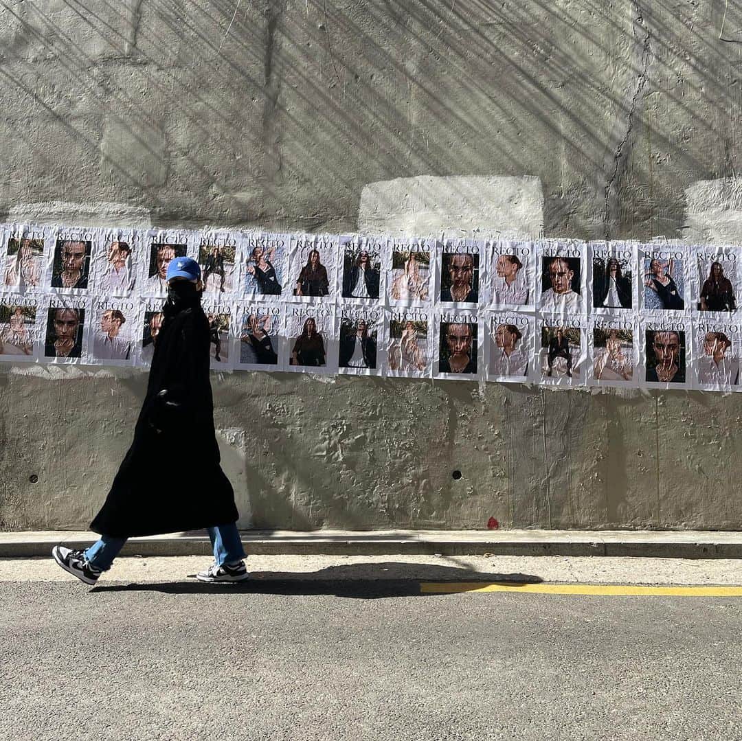 チョン・ユミさんのインスタグラム写真 - (チョン・ユミInstagram)「출석 1등! 여긴 맨날 예쁘네💙」2月18日 14時25分 - _jungyumi