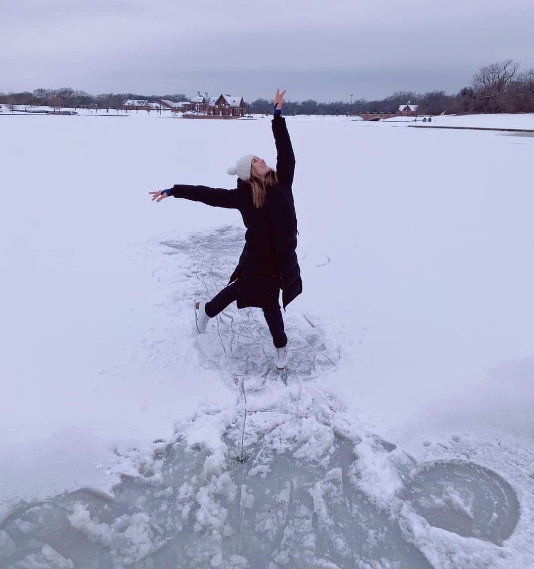 アシュリー・ケインのインスタグラム：「found a little slice of heaven ✨」