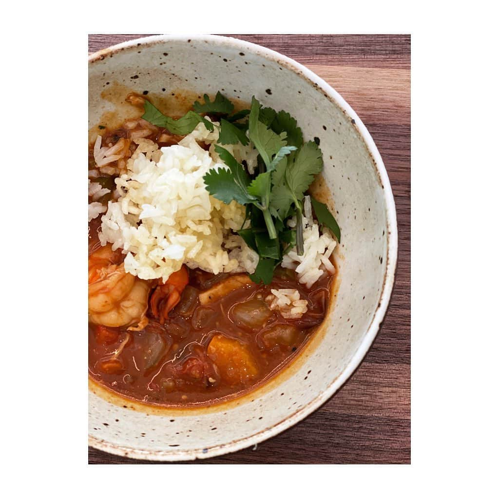 ミンカ・ケリーのインスタグラム：「No, youuu made Gumbo with crispy rice!」