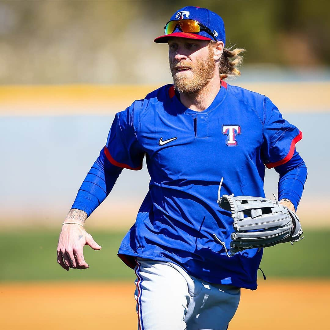 テキサス・レンジャーズさんのインスタグラム写真 - (テキサス・レンジャーズInstagram)「Baseball is back, y'all!」2月18日 9時46分 - rangers