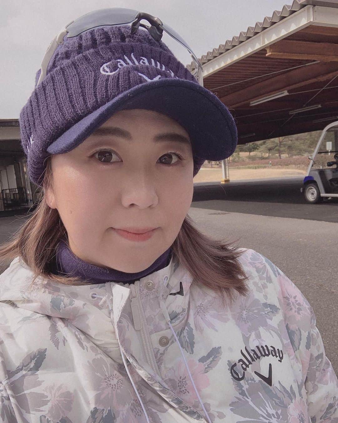 佐伯三貴のインスタグラム：「このダウンジャケット普段も着れる可愛さ🥰❤️❤️  @callawayapparel_japan  @callawaygolf_japan」