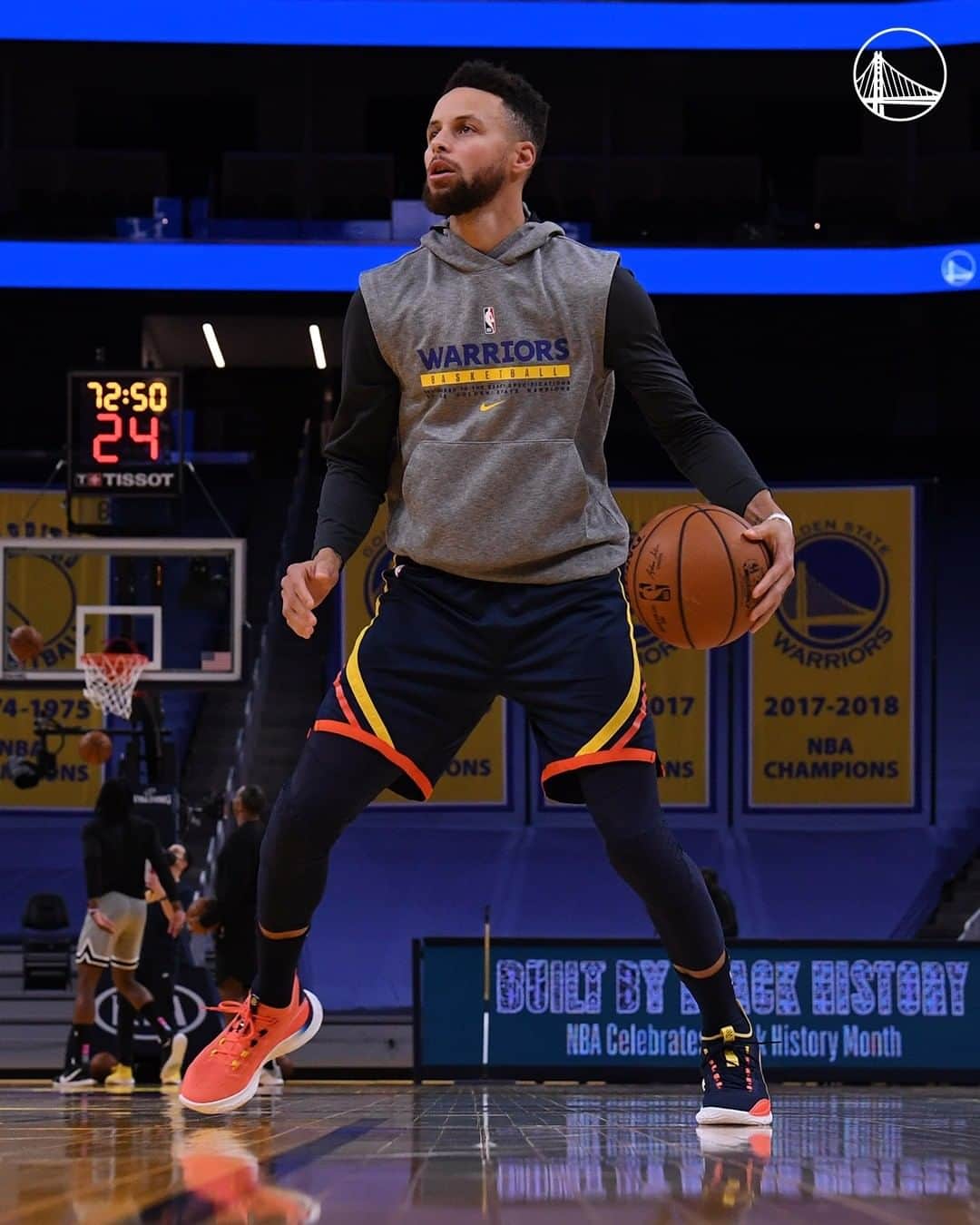 ゴールデンステート・ウォリアーズさんのインスタグラム写真 - (ゴールデンステート・ウォリアーズInstagram)「fresh #Curry8 kicks ⚡️  #CurryBrand x @uabasketball」2月18日 11時15分 - warriors