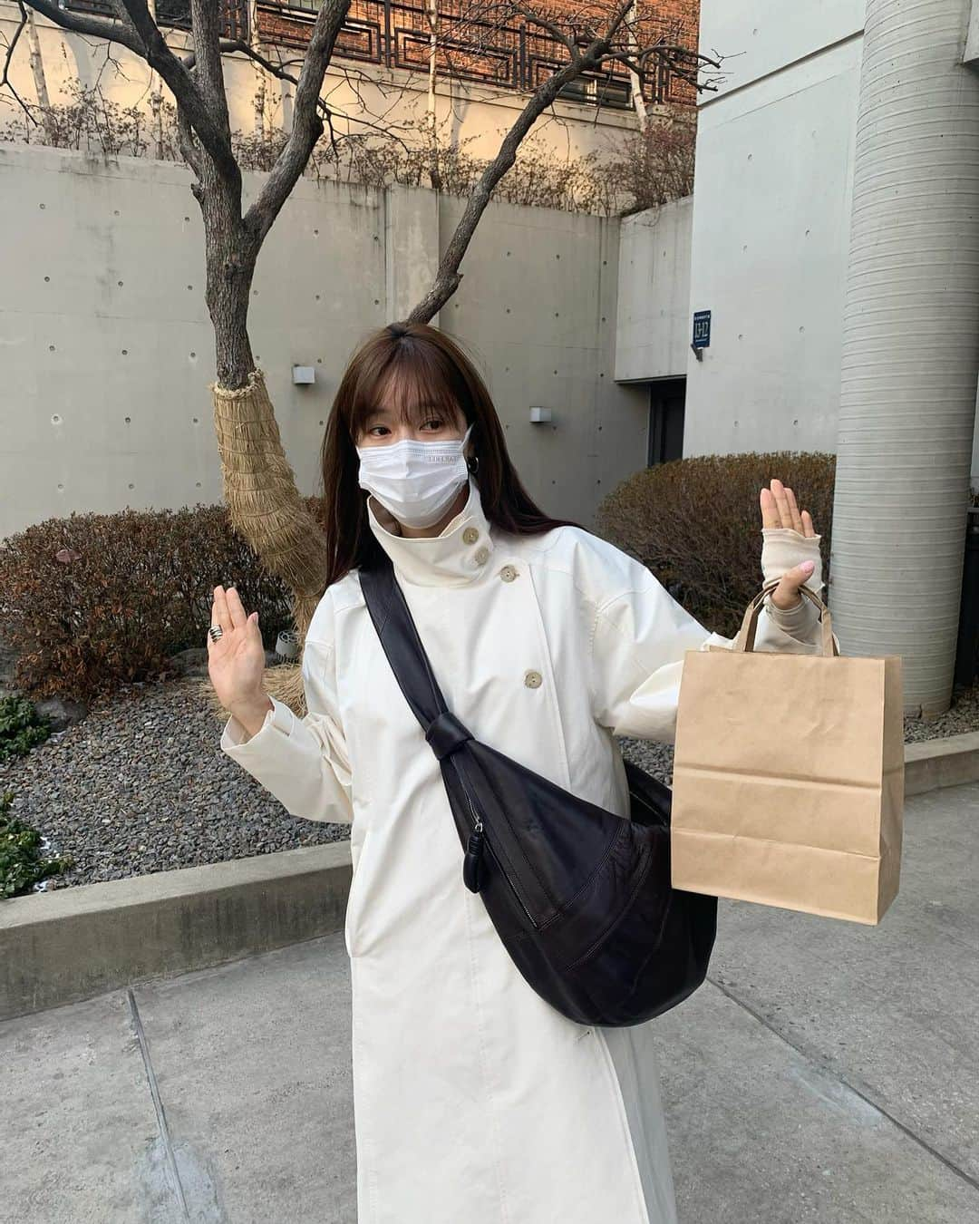 nanaさんのインスタグラム写真 - (nanaInstagram)「요건 화이트🤟🏻  프리오더 시작 되었어요효」2月18日 11時27分 - luv__ribbon