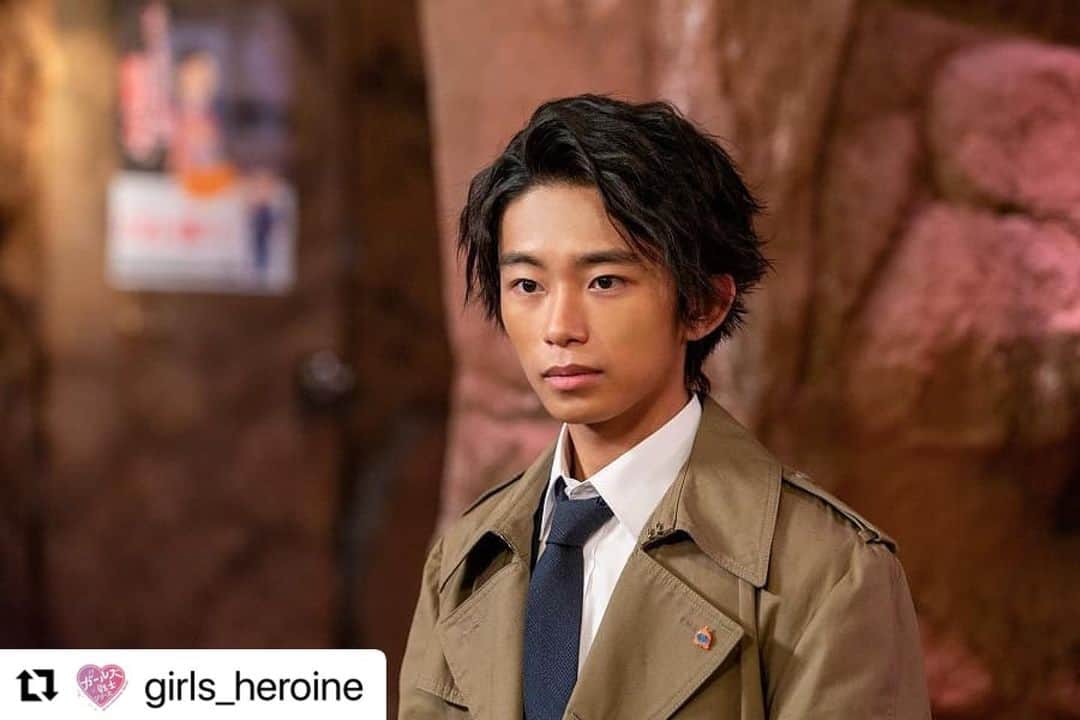 mirage²（ミラージュミラージュ）のインスタグラム：「#Repost @girls_heroine with @make_repost ・・・ 【📽️映画🎞️】 劇場版 #ラブパト のキャラクターを発表‼️  仕事好きでおちょこちょいな国際警察の愛川警部役を加藤清史郎👮  ラブパトに協力を依頼するインターポール所沢支部のシンゴ署長役を柳沢慎吾🚨🚨  なにか大事件の予感😱  お二人のコメントは公式サイトにて‼️  #ラブパトリーナ」