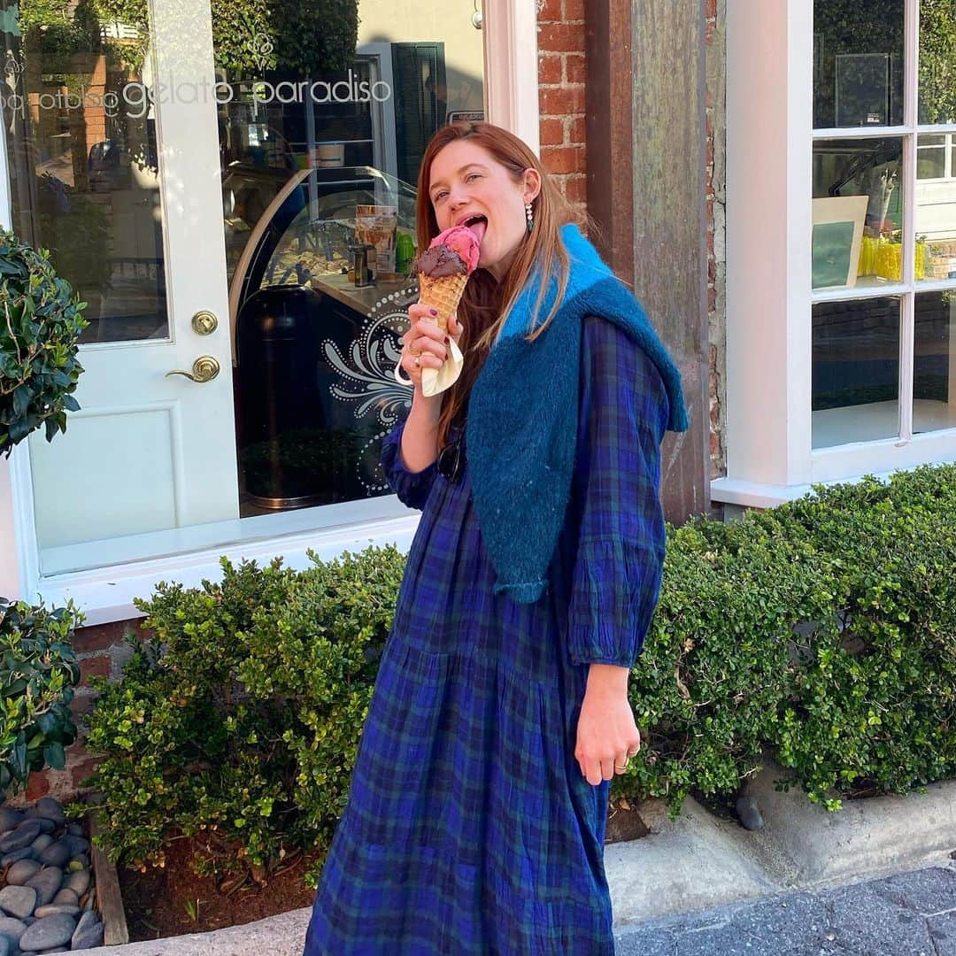 ボニー・ライトのインスタグラム：「today was pretty damn sweet! thank you for all the birthday wishes friends, family and beyond. i feel so so loved 🥰♥️3️⃣0️⃣」