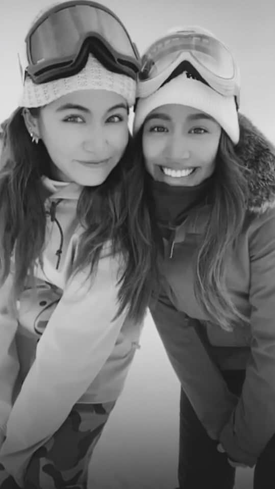 AMIのインスタグラム：「.  🏂💙☃️❄️🌨🎿⛸ w/ @happy_story_14  .」