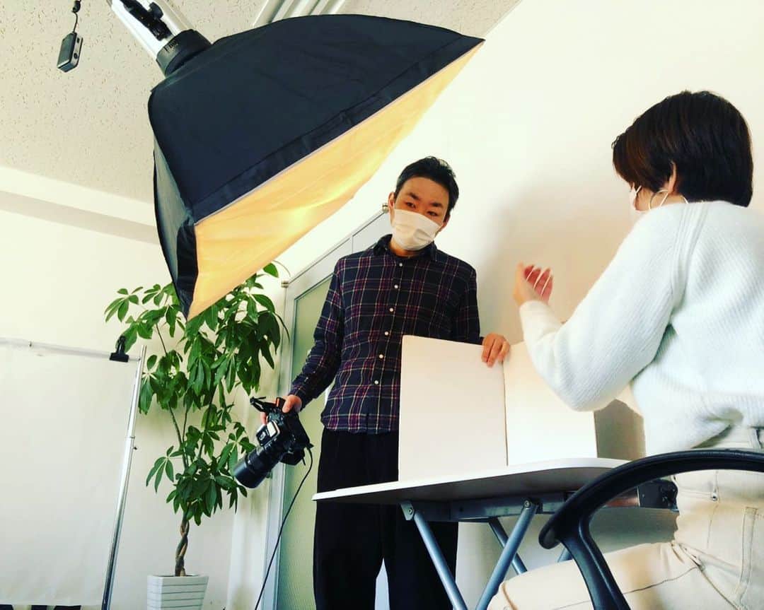 のインスタグラム：「本日の職場。#photooftheday  #nailshooting  #ネイル撮影　#奥渋撮影」