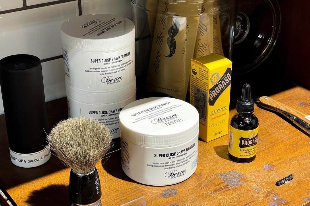 のインスタグラム：「﻿ FREEMANS SPORTING CLUB - GINZA BARBER💈﻿ ﻿ #freemanssportingclub ﻿ #ginzasix﻿ #barbershop﻿ #barber﻿ #バーバー」