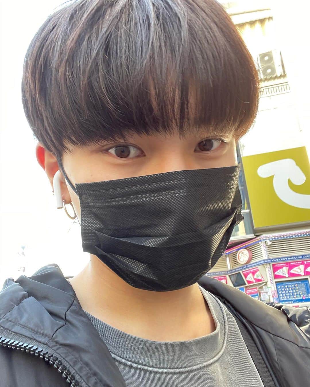 星那のインスタグラム：「朝撮ったから眠そう（笑）  #マッシュ　#韓国ヘア」