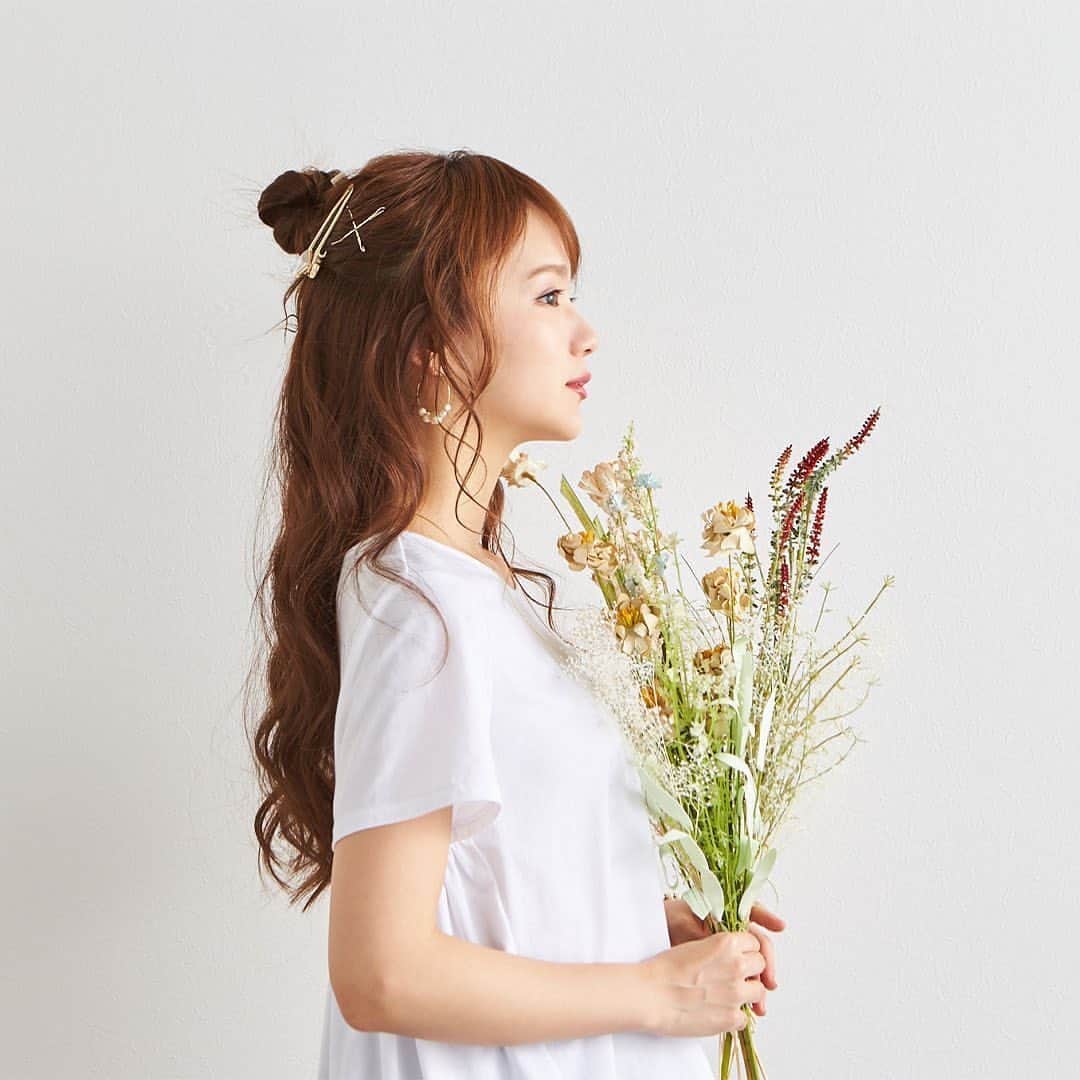 宮内ひかるのインスタグラム：「💐」