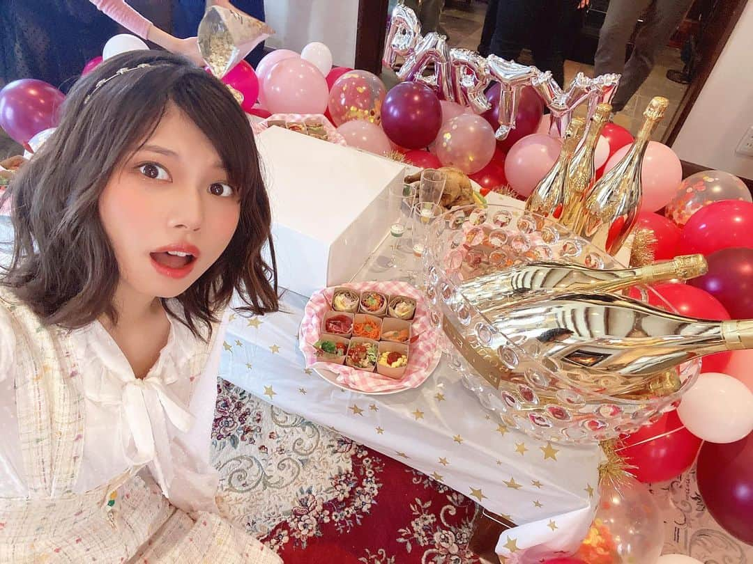 鹿目凛さんのインスタグラム写真 - (鹿目凛Instagram)「オシャレキラキラパーティーした時の🥂🥂🥂✨✨✨」2月18日 22時31分 - kaname_rin