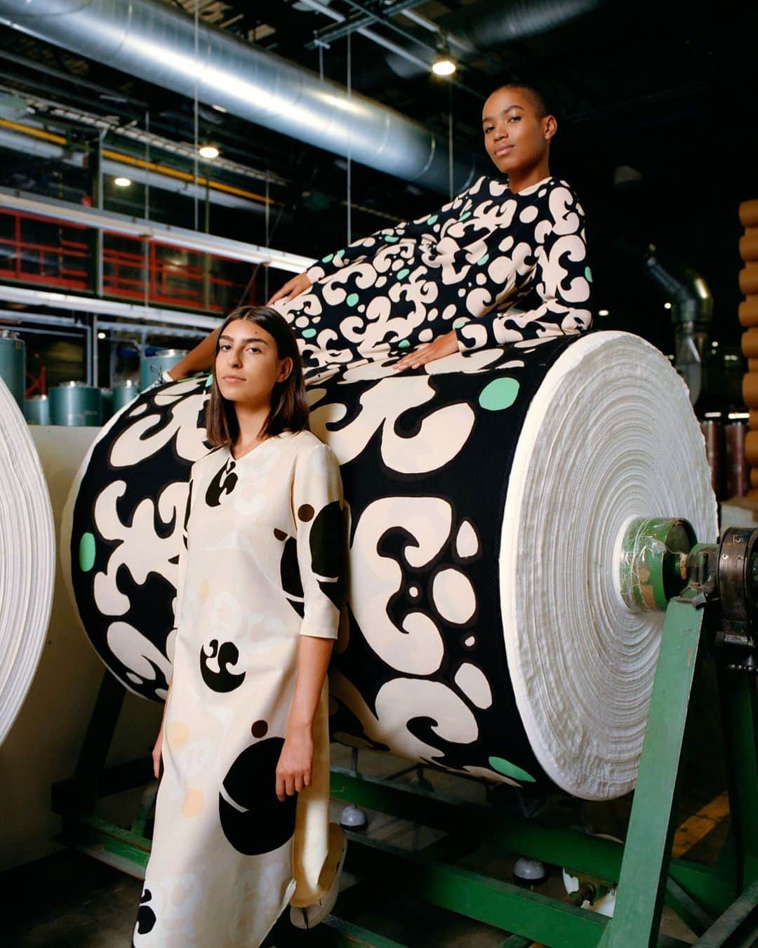 マリメッコのインスタグラム：「With spring already on the horizon, we are bringing light and effortless dresses back to our everyday wardrobe.  ⠀⠀⠀⠀⠀⠀⠀⠀⠀ Our dresses, in bold prints and color and archive-inspired shapes, are the perfect transitional pieces for layering and for those long days spent at home when you want to feel put together without sacrificing comfort and your personal style. #marimekko」