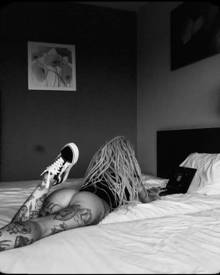 Bantik Boyのインスタグラム：「Inspiration 💔 #bantikboy #lilpeep」