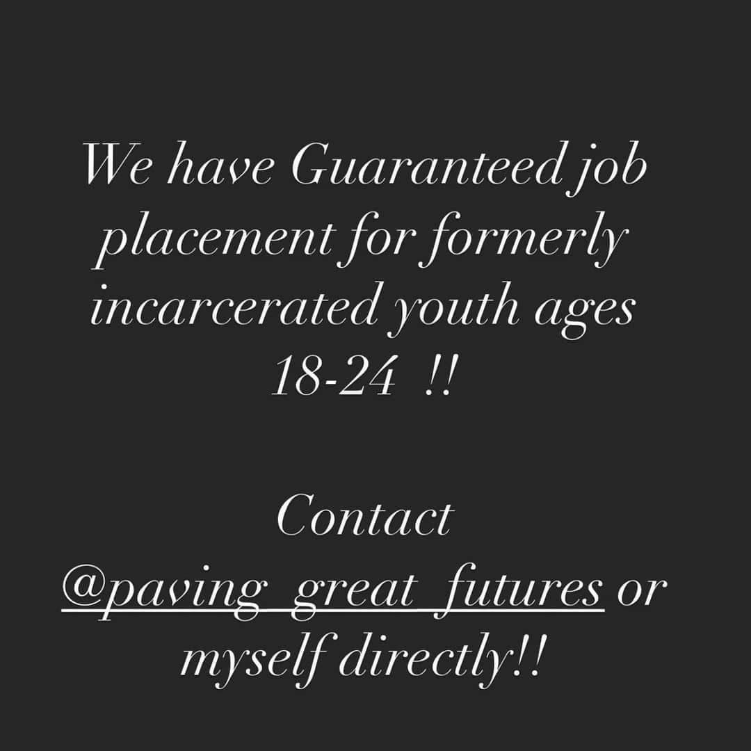 アダム・ジョーンズさんのインスタグラム写真 - (アダム・ジョーンズInstagram)「@paving_great_futures @kingarmeeze967 @mr_wright619  this is a big movement. People deserve second chances. Set ya pride aside and get back to the grind and enjoying life!!! Don’t be afraid to reach out!!!」2月18日 22時58分 - simplyaj10