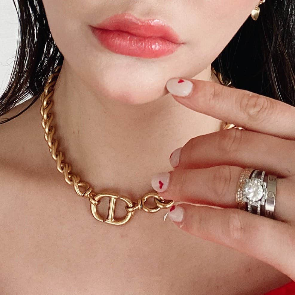 クリスティン・ウェイさんのインスタグラム写真 - (クリスティン・ウェイInstagram)「Good night #chillingathome #chillout  #dioraccessories #diamonds  #cwfashion」2月18日 23時20分 - prettywhy