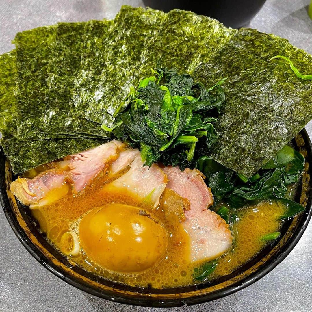 rasuさんのインスタグラム写真 - (rasuInstagram)「吉村家さんは尊かった うめええええい！！！！」2月18日 14時40分 - rashu_eat