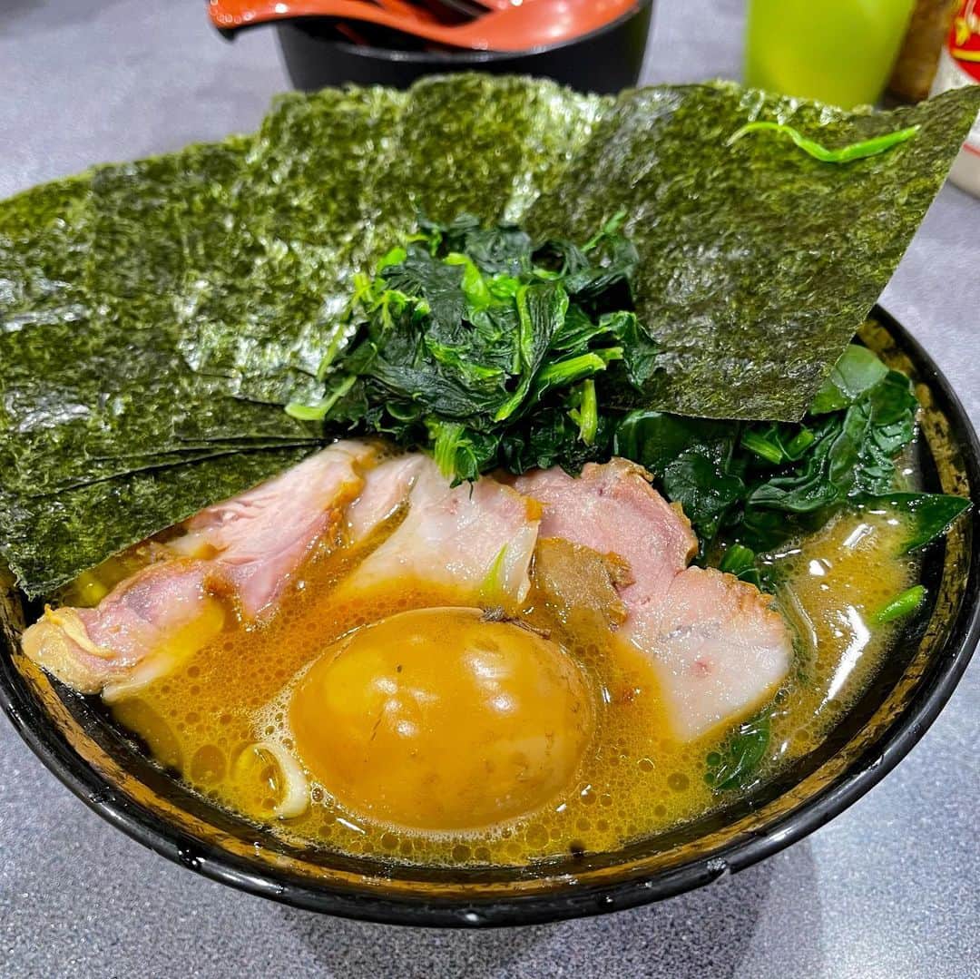 rasuさんのインスタグラム写真 - (rasuInstagram)「吉村家さんは尊かった うめええええい！！！！」2月18日 14時40分 - rashu_eat