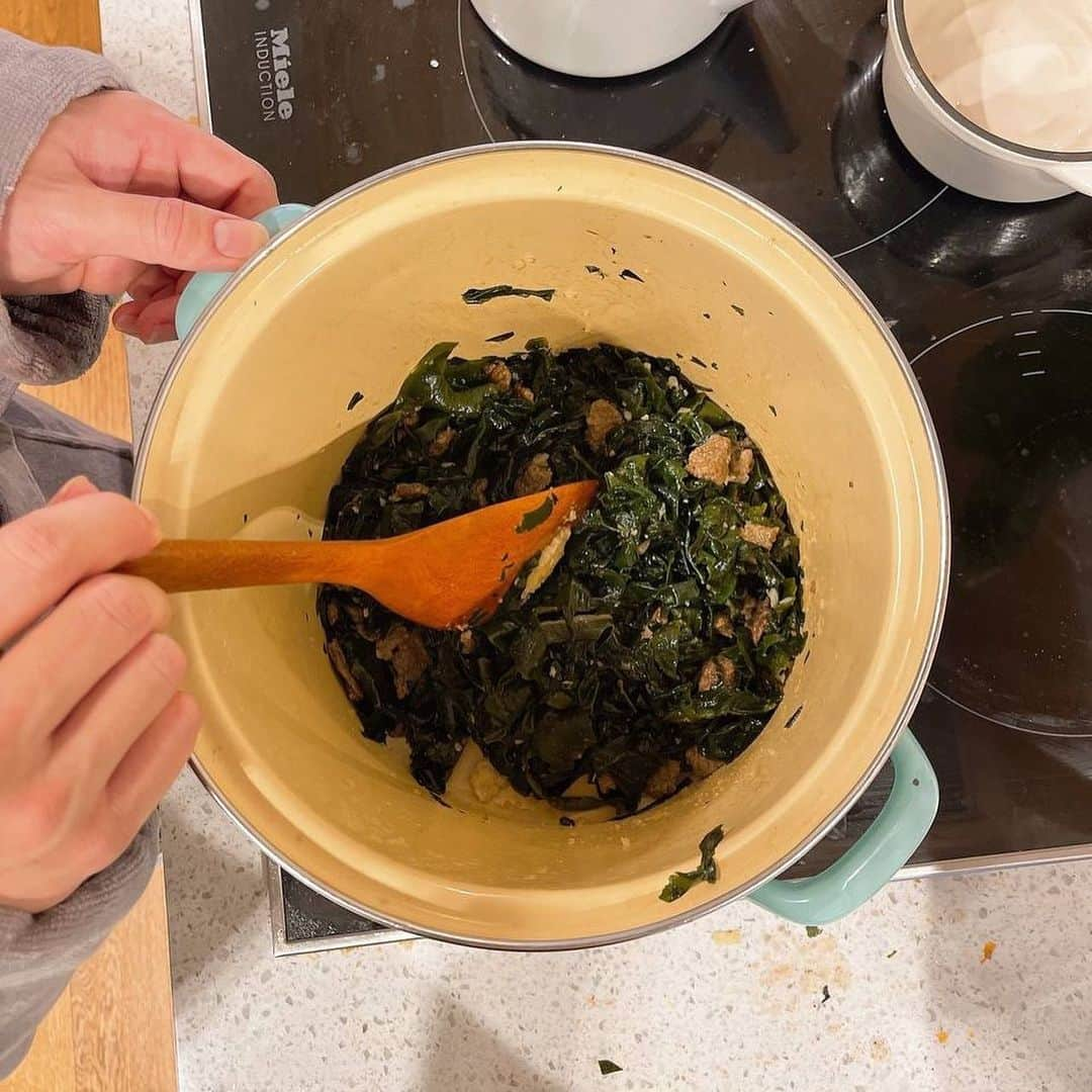 チャン・グンソクさんのインスタグラム写真 - (チャン・グンソクInstagram)「#yamechef Focus to seaweed국🍲🤫🤭」2月18日 15時07分 - _asia_prince_jks