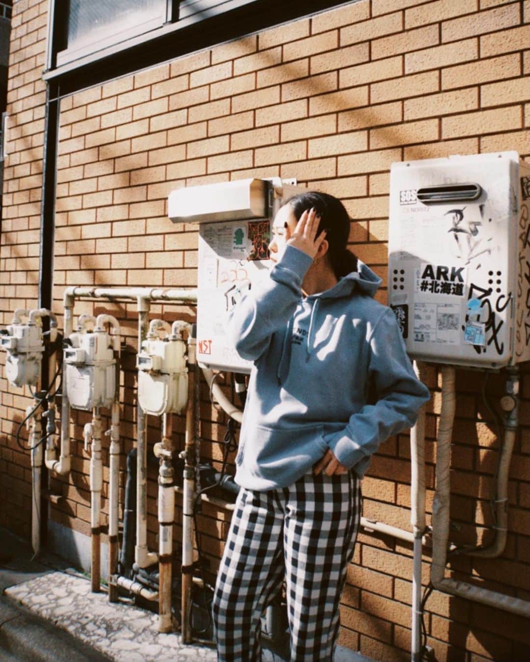 PORT of CALL Cafe&Store Tokyoのインスタグラム：「#pocdstyle @afends  ・Fight/Shelby Stocked @poc_daikanyama -SYSTEM CHANGE- "Doom Future" 私たちが生きている狂気の時代を反映して良い世界を目指してコラプションと環境破壊に立ち向かうんだ。 By @dougbennett #afends #afendswomans #new #spring #portofcall #portofcalldaikanyama #cafeandstore」