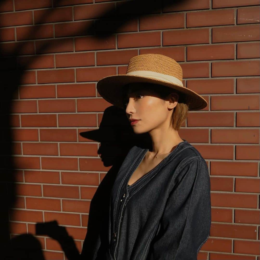 宮本沙恵のインスタグラム：「来週発売のハット👒 タックリボンが可愛いなぁ🤤」