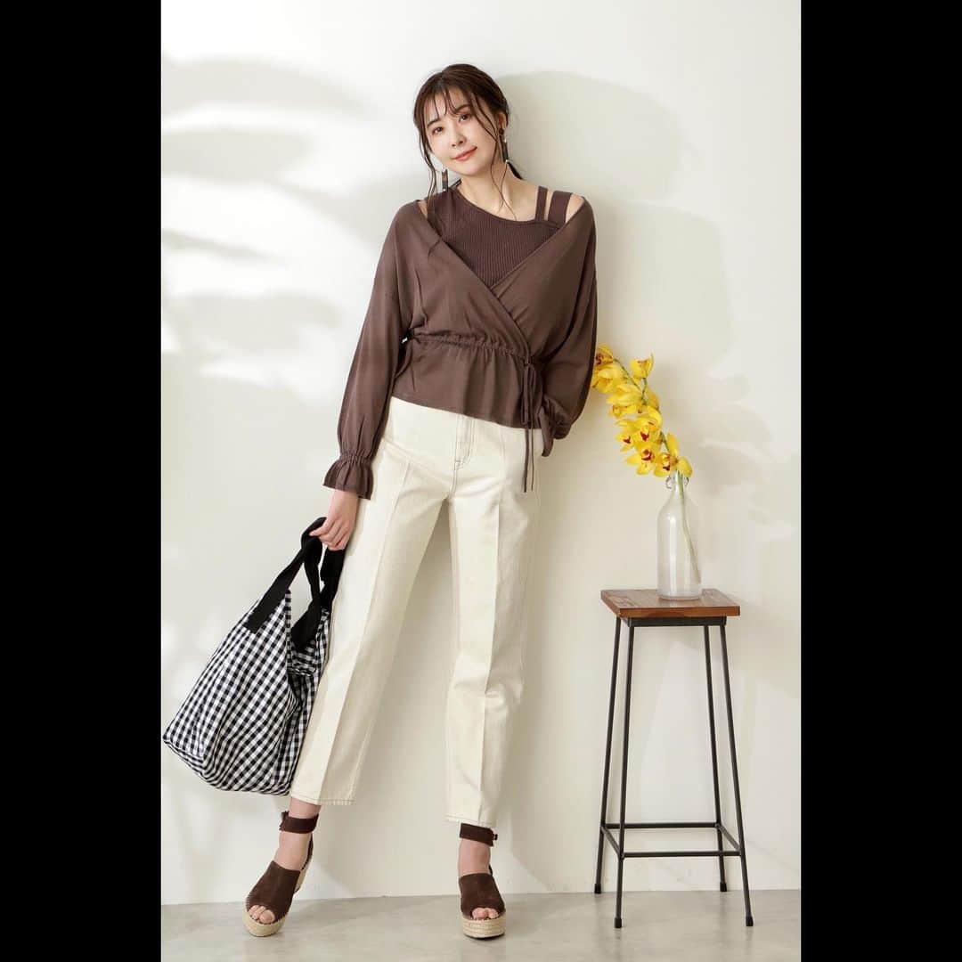 のインスタグラム：「幣原あやの　「JILLSTUART」 . https://neutral-tokyo.com/models/shidehara . #jillstuart ﻿ #jillstuart_jp  #coordinate﻿ #movie #幣原あやの #nmtinc #モデル」