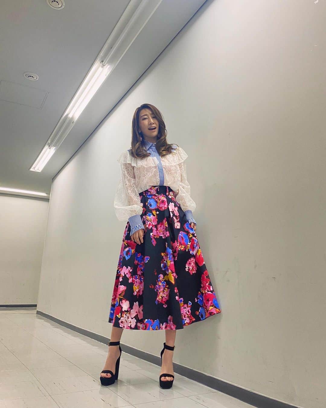 木嶋真優のインスタグラム：「午後からの収録も終わり🥳 @msgm_tokyo  さあ今から明日のリサイタルの準備！🎻 今日も1日おつかれさまでした💖 #ootd」