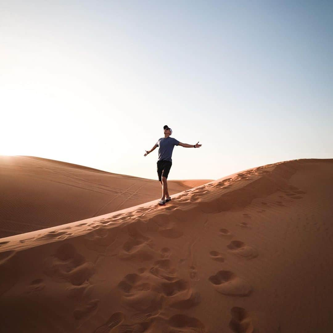 ドミトリー・ソロビエフさんのインスタグラム写真 - (ドミトリー・ソロビエフInstagram)「Какая свобода в этих песках🙌🏽」2月18日 17時20分 - dmitry_solovyev