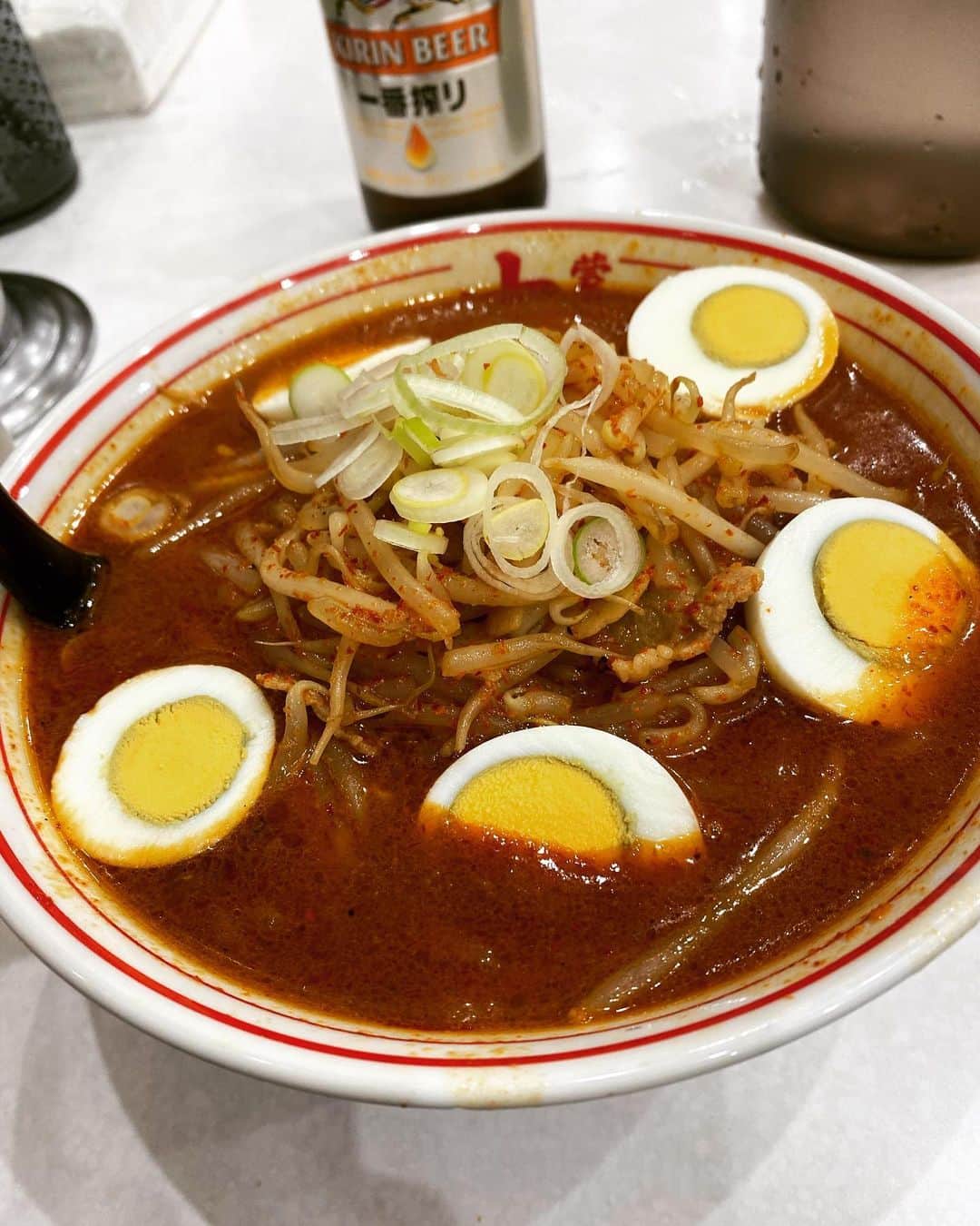 のインスタグラム：「今日もやっちまった  #味噌卵麺」