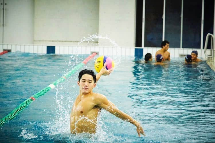 のインスタグラム：「🤽‍♂️ 💛💙💗  photography📸 @ayakokichikawa  SPUR.JP」