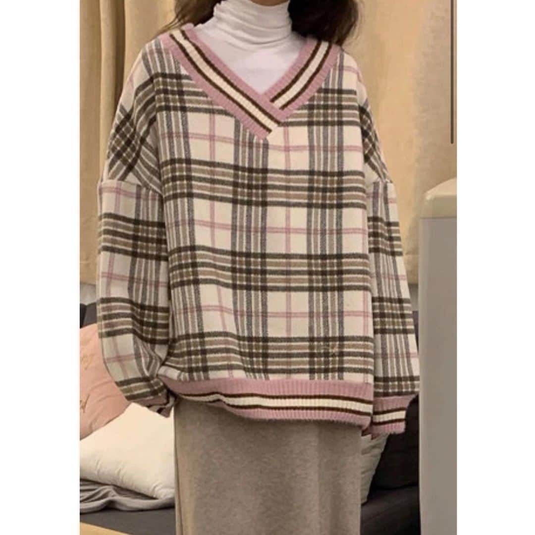 米田紗英さんのインスタグラム写真 - (米田紗英Instagram)「\チェックでビンテージ風🤍/﻿ ﻿ 今回は海外ビンテージ風チェックアイテムを紹介！﻿ ﻿ ✅海外ビンテージ風なおしゃれアイテム🎶﻿ チェック柄で海外ビンテージ風なおしゃれコーデを完成させて﻿ ﻿ みんなも挑戦してみてね💫﻿ ﻿ ﻿ ﻿ #ドリーピータウン #Dleepytown  #ストリート系女子 #ストリートコーデ #ストリートスタイル #韓国ファッション #服好きな人と繋がりたい #カジュアルファッション #カジュアルコーデ #おしゃれさんと繋がりたい #最旬トレンド #トレンド発信 #トレンド部  #スポーツミックス #ファッション　#今日のコーデ　#デートコーデ　#韓国コーデ　#トレンドコーデ　#学生コーデ　#プチプラコーデ　#プチプラ　#冬コーデ　#海外ビンテージ　#チェック柄コーデ #チェックアイテム #チェックアイテムがほしい」2月18日 17時36分 - dleepytown_official