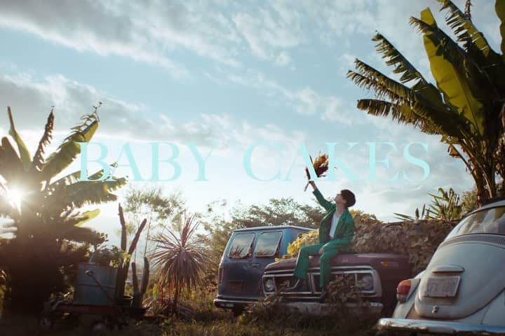 のインスタグラム：「Digital Single「BABY CAKES」 2021.2.24(wed) Release  ・Music Credit Words: michico, T.Kura Music: T.Kura, Taichi Mukai Arrangement: T.Kura All Instruments Performed by T.Kura  ・Artwork Credit Director: Leo Youlagi Director of Photography: Issey Muraoka 2nd AC Yuma Osawa 3rd AC Kouta Ishida Lighting Director: Akihiro Someya Prop Stylist: Haruka Niizeki Colorlist: Haruka Ariga Hair&Make up：Megumi Kuji Styling：Taichi Mukai Special Thanks: props now, Tatsunosuke Yamaguchi  #向井太一 #BabyCakes」