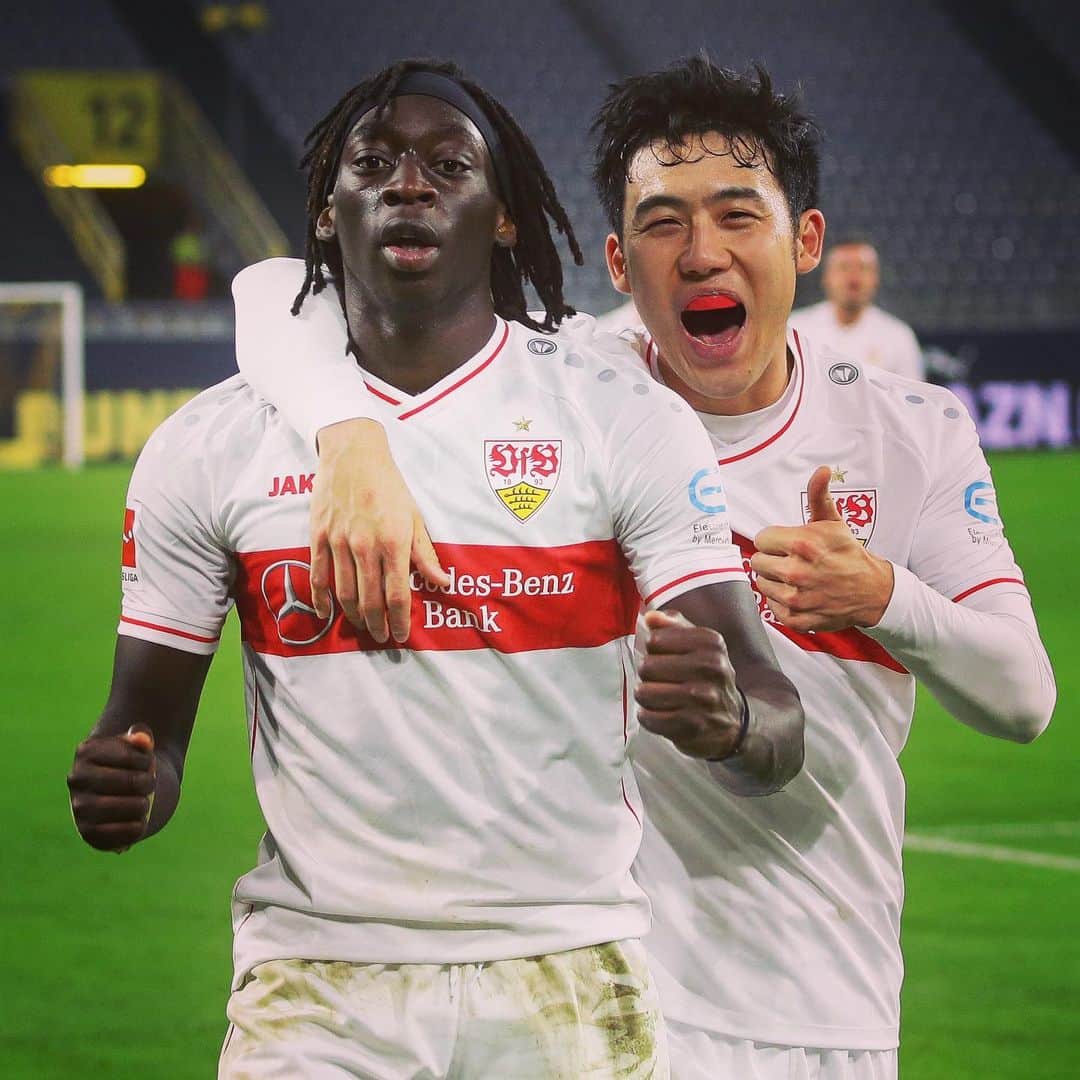 VfBシュトゥットガルトのインスタグラム：「2️⃣0️⃣ Happy Birthday, @t.coulibaly7! Daumen hoch für unseren Jungen Wilden❗️👍  #VfB #joyeuxanniversaire #happybirthday #allesgute #herzlichenglückwunsch #geburtstag #coulibaly #VfBStuttgart #auscannstatt」