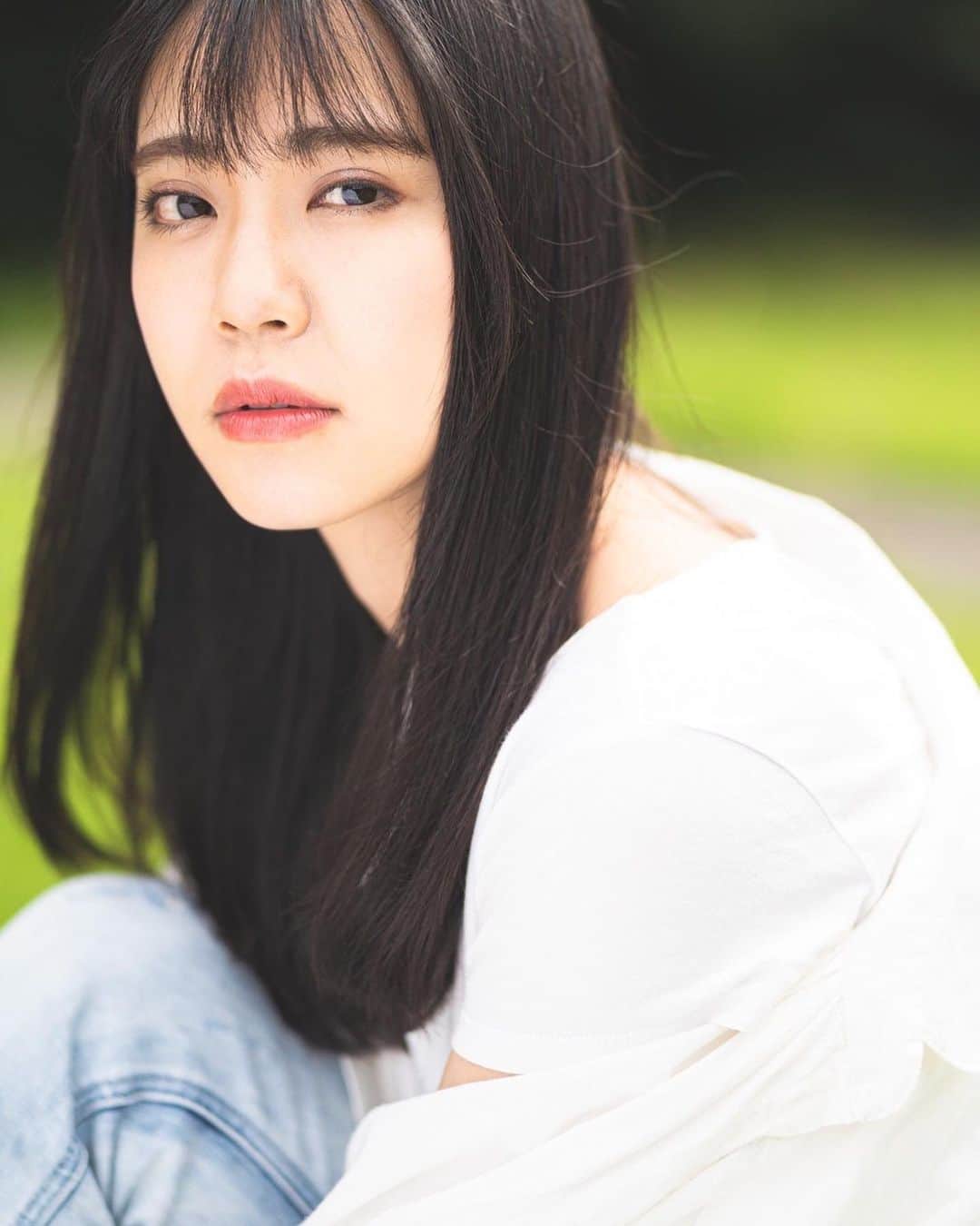 伴優香のインスタグラム：「﻿ ﻿ ﻿ photo by @yu_shimamoto  hair&make by @sakura.k.5  #ポートレート #portrait #phytotherapy  #photo #過去pic ﻿#黒髪ロング #被写体  #カメラマンさんと繋がりたい #被写体になります」