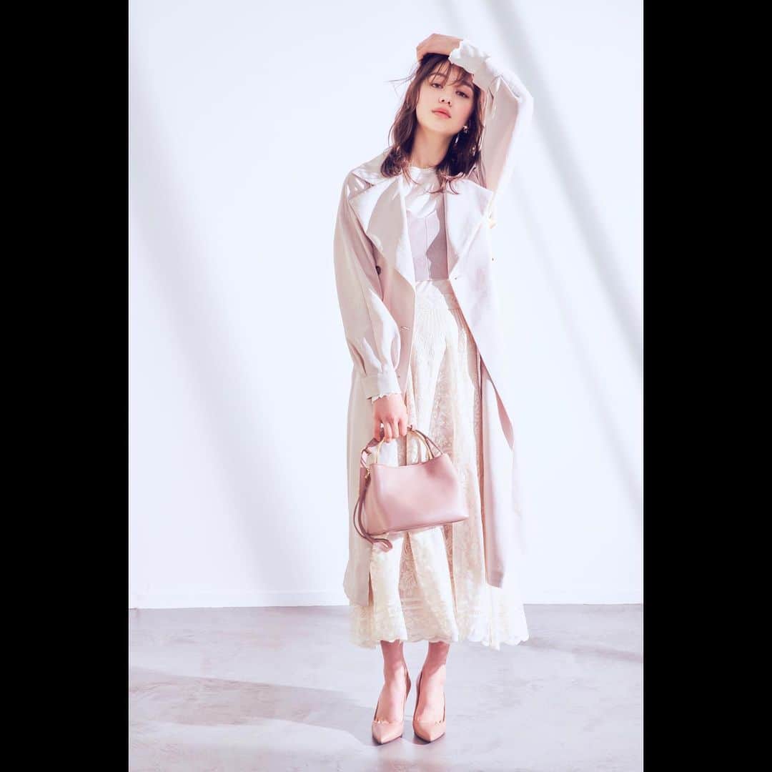 のインスタグラム：「増永かろりんが、「MISCH MASCH MAIRY 2021 S/S collection」に掲載中です！ . https://www.hana-bi.jp/topics/mairy-2021ss-collection-0215?apias_s_id=25854 . #FASHION#WOMENSFASHION #WOMENS#ootd #OUTFIT #COORDINATE#FASHIONITEM #ファッションスナップ #ファッション #コーディネート #レディース #レディースファッション#ウィメンズ #ファッションアイテム  #lifestyle #nmtinc #モデル  #増永かろりん #ミッシュマッシュ #ハーフ #ダブル」