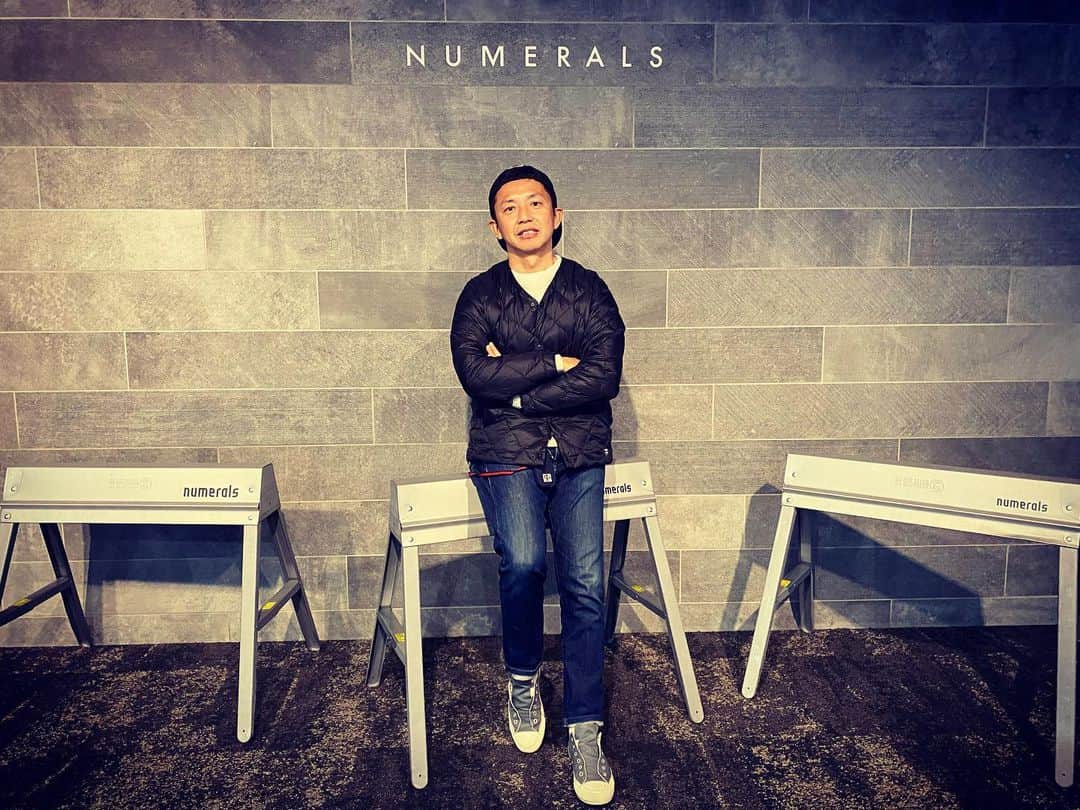 GAKU-MCのインスタグラム：「人と会いたい。スポーツしたい。ライブしたい。久しぶりにNUMERALSの展示会にいったらなんか激しくそう思いました。洋服は人を元気にしますね。#numerals #nikoand #ファッション #展示会」