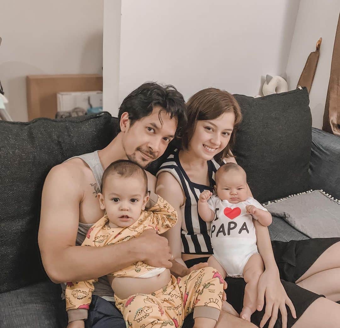 Kimberly Ryderのインスタグラム：「big project for 2021: bangun rumah buat keluarga kami 🏡❤️ Doain ya guys. 😊🙏🏼」