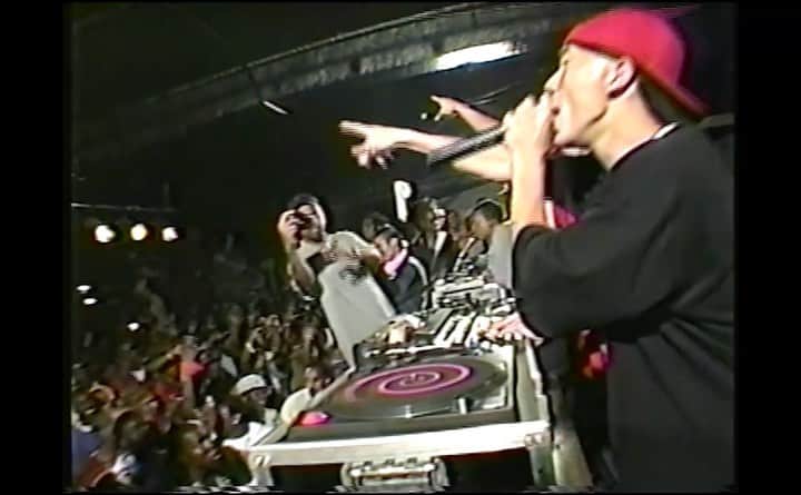 mastasimonのインスタグラム：「R.I.P The Godfather Daddy U-Roy !  We really lost a great LEGEND ! The ORIGINATOR !!   Memories live on forever !!!   #daddyuroy #uroy #originator #mightycrown #worldclash99 #brooklyn #newyork」