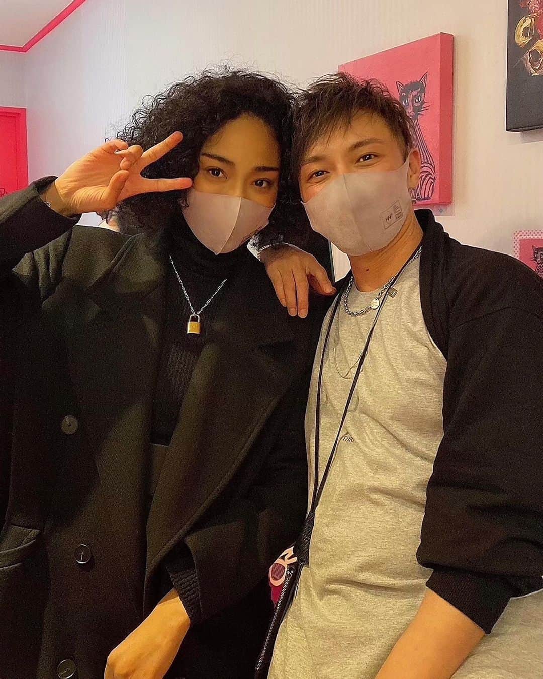 GENAのインスタグラム：「幸せすぎて3回くらい心臓とまった🥺🫀#成宮くん」