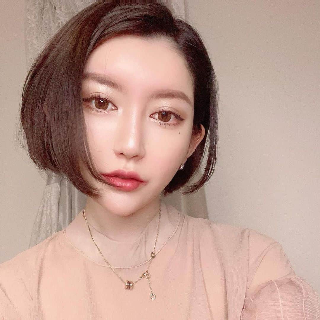 MASAMIのインスタグラム：「ok.Google . 【🔍まつげ　なさすぎ】 . #全アイリストがマツエクをつけるのを諦めた . まつ毛ふさふさになるやつ教えてください」