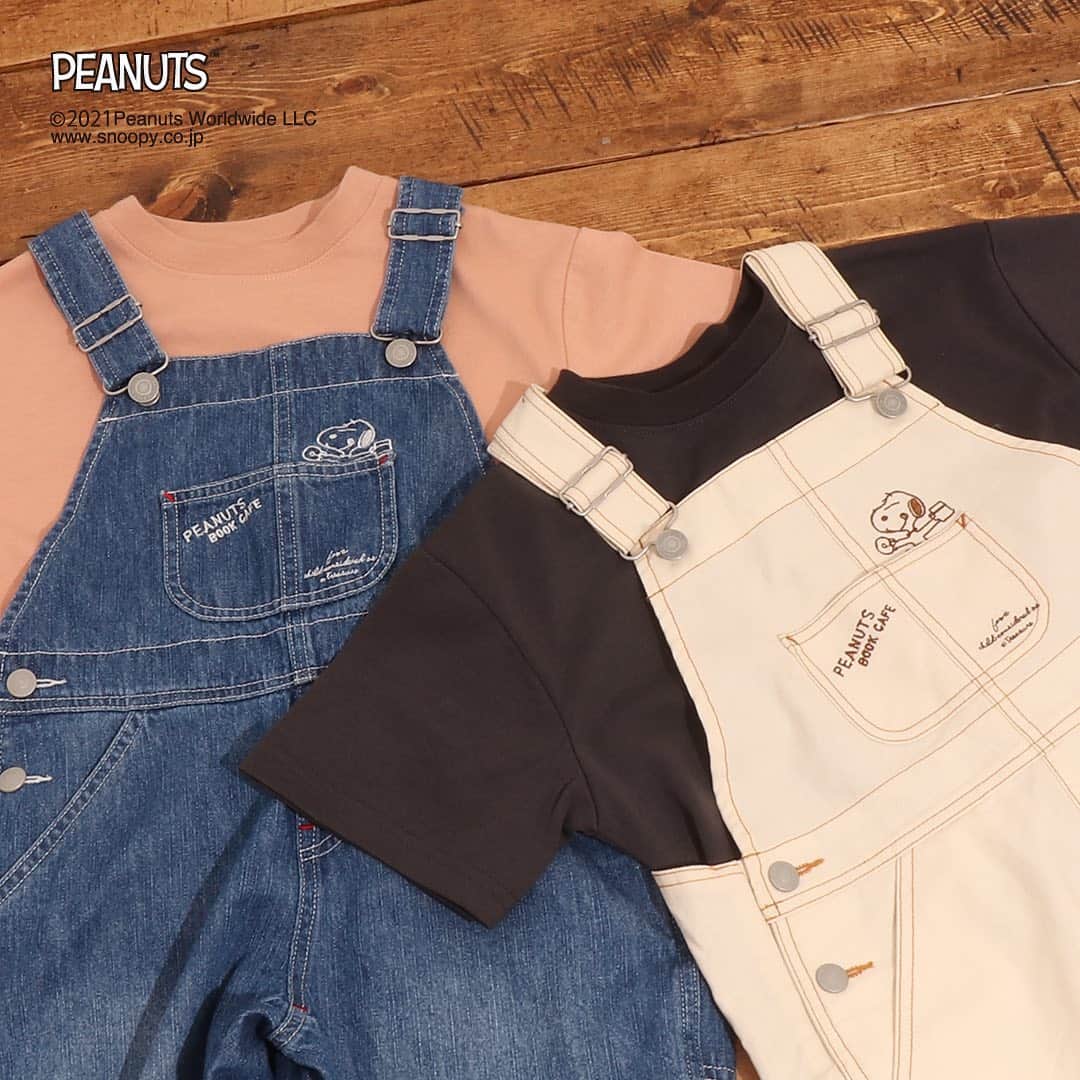 エフオーオンラインストア 子供服さんのインスタグラム写真 - (エフオーオンラインストア 子供服Instagram)「【BREEZE】PEANUTS COLLECTION  PEANUTSのキャラクターたちと過ごすカフェTIME☕ 『BOOK CAFÉ』をテーマに、様々なアイテムが登場♬  春に着たいデニム素材のオーバーオールは胸元のスヌーピーがポイントです☆  ▼PEANUTS サロペット(スヌーピー)　￥4,900+tax color:ivory,denim size:80～130cm  #PEANUTS #ピーナッツ #SNOOPY #スヌーピー #foonline #BREEZE #ブリーズ #こどもふく #子供服  #男の子 #女の子 #男の子ママ #女の子ママ #男の子コーデ #女の子コーデ #むすこーで#娘こーで #キッズ #キッズファッション #キッズコーデ」2月18日 19時24分 - foonline