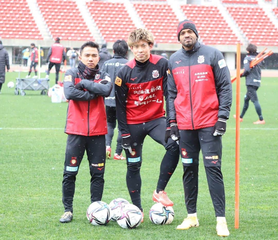 チャナティプ・ソングラシンのインスタグラム：「🇹🇭🇯🇵🇧🇷 #consadolesapporo」