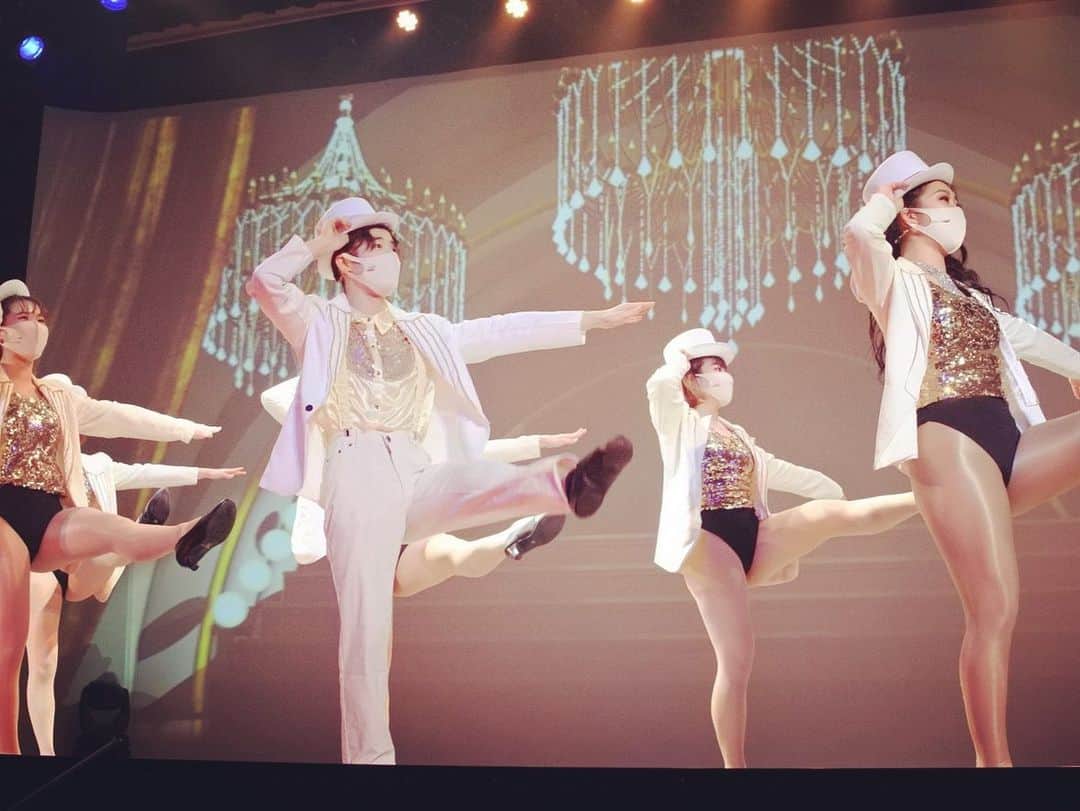 tsmshibuya_datokyoさんのインスタグラム写真 - (tsmshibuya_datokyoInstagram)「. 東京ダンス&アクターズ専門学校 Tokyo Dance & Actors School SHIBUYA . 本日はミュージカル「ワン〜ブロードウェイブロードウェイ〜」の本番日を迎えました🎉 . 本当に多くのことを学ぶことのできるミュージカル実習👯‍♀️ . 歌・ダンス・演技、それぞれ未経験の学生も１から学んできました👏 . お楽しみ頂けましたでしょうか？☺️ .  #ミュージカル #ミュージカル専門学校 #俳優志望 #声優志望 #ダンサー志望 #テーマパークダンサー #テーマパーク #musical  #tsmshibuya#datokyo#dancer#shibuya#tokyo#movie#entertainment#drama#stage#datokyo#dancers#actors#actorlife#dancelife#ダンス#声優 #俳優 #ダンサー#専門学校#在校生#da東京#tsm渋谷#渋谷#tsmshibuya」2月18日 20時27分 - datokyo_tsmshibuya