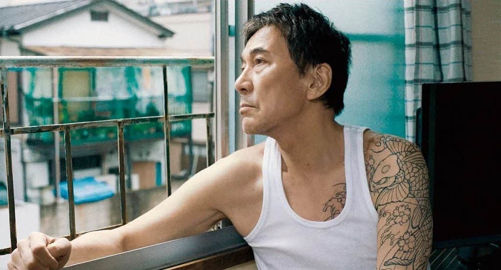 のインスタグラム：「「すばらしき世界」 監督:西川美和　  素晴らしかったです。 人間と社会を見る目は、さらに厳しく、さらに優しくなって、見てる僕らがどっちの感情で泣いてるんだかわからなくなるような瞬間がたくさんある。 語り口も映像も、そしてもちろん役者の皆さんも凄かった。 特に役所さんについては語る言葉を持ちません。  この監督と同じ時代を過ごしてて、新作を映画館で見れるのは嬉しい、と思いました。」