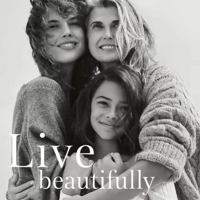 Clarins Middle Eastのインスタグラム