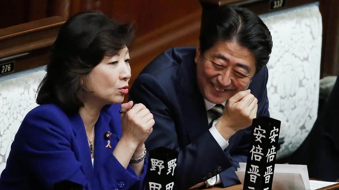 野田聖子さんのインスタグラム写真 - (野田聖子Instagram)「Japan needs its first female leader, and now  https://asia.nikkei.com/Opinion/Japan-needs-its-first-female-leader-and-now?utm_source=paid.outbrain.com&utm_medium=content%20retargeting&utm_campaign=IC%20JP%20OutbrainOver2minView30days&utm_content=RSSfeed&dicbo=v1-d5277419a7324176a613106b86edb28d-00280e9c9208103b82992e13a5e43683ac-meywgzbrgy3tkljygi3deljugyzgiljzg5swmllghfqwmntemrtgmmzrg4  #野田聖子  #nikkeiasia  #nikkei  #安倍晋三」2月18日 21時20分 - seiko.noda