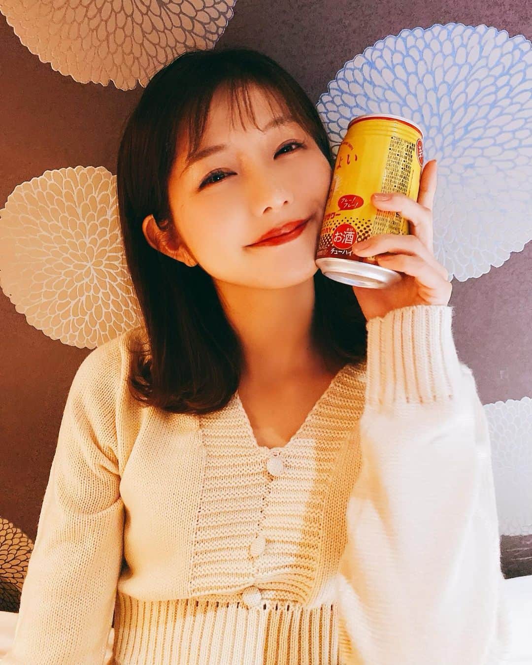 谷川愛梨のインスタグラム：「ほろ酔い♪ 新発売のシュワビタサワー美味しかった🍋」