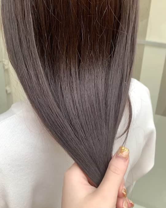 小山星流のインスタグラム：「染め直したよーNew color.  #haircolor #ヘアカラー #ロングヘア  #トリートメント #さらさらヘアー  #インナーカラー　#オレンジカラー　#カシスオレンジ　#暖色カラー」